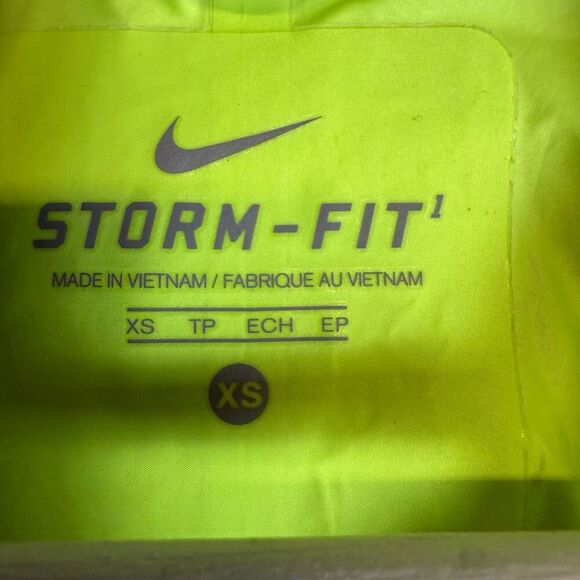 Nike Storm Fit 1 Women's Size XS Neon Yellow Windbreaker Jacket Track Jacket - Picture 2 of 12